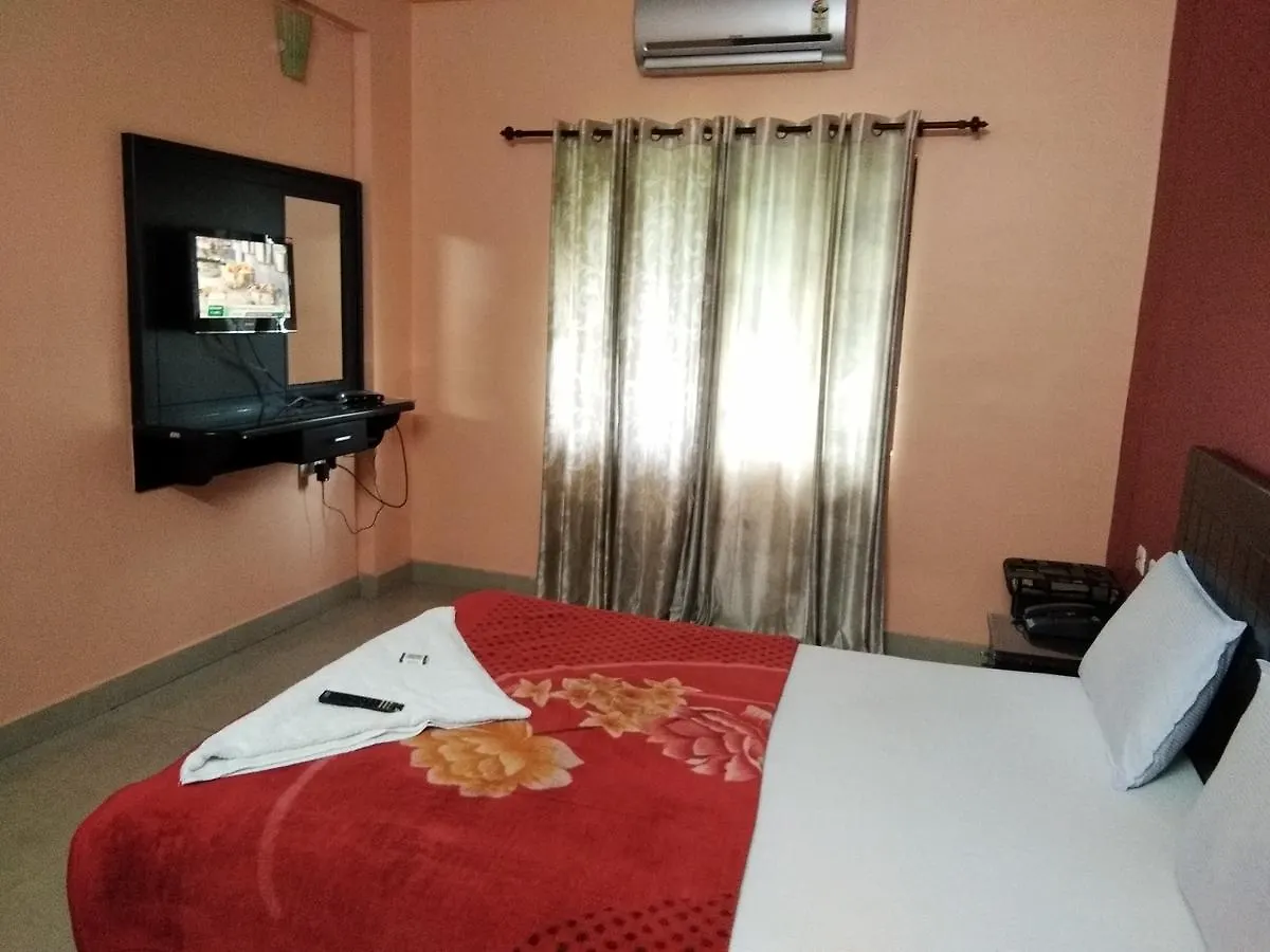 A.R.Residency Hotel Kunnamangalam India