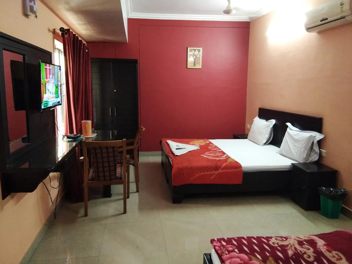 A.R.Residency Hotel Kunnamangalam